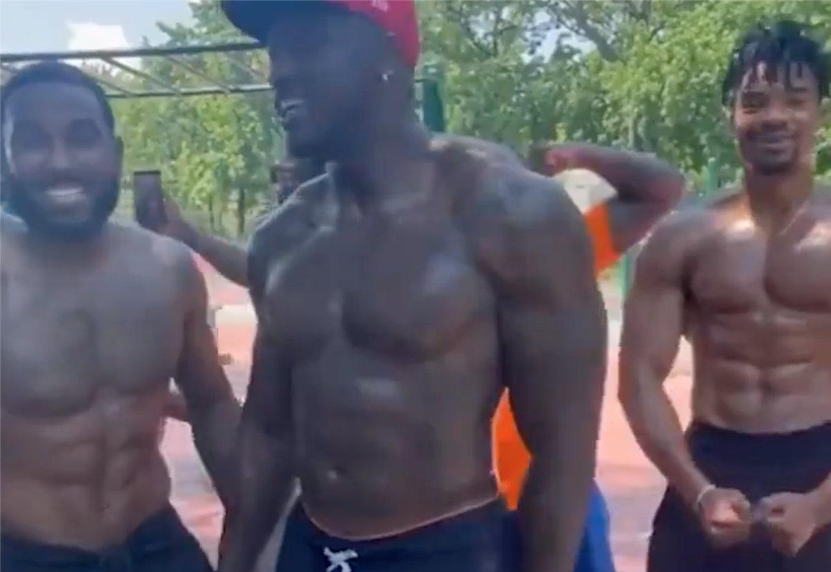 Elijah Moore, A.J. Brown unite for sweltering Brooklyn workout (Video)