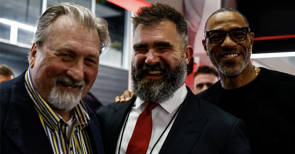 Jason Kelce, Connor Barwin, Bob Huggins inducted into Cincinnati Hall of Fame