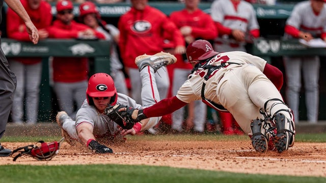 Georgia baseball sets records with 9 home runs in finale at No. 16 Arkansas