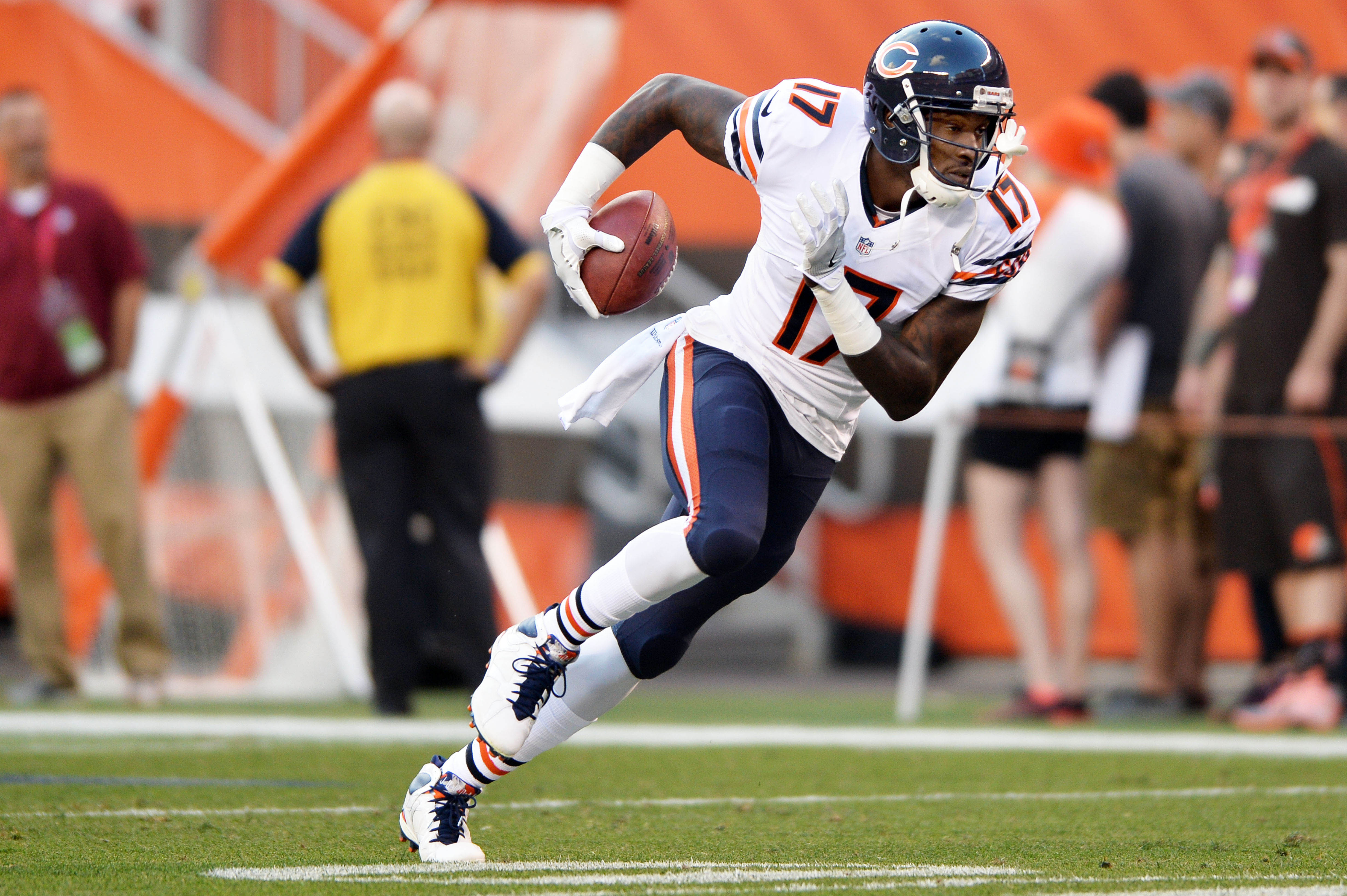 Alshon Jeffery Trade Rumors: Latest News and Speculation on Bears WR, News, Scores, Highlights, Stats, and Rumors