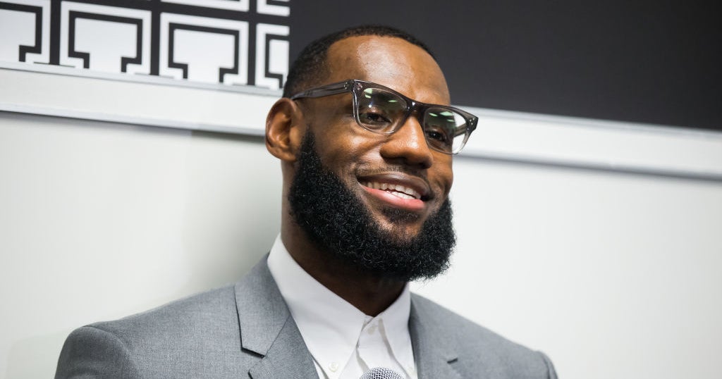 WATCH: LeBron James gave his son's AAU team an amazing pep talk