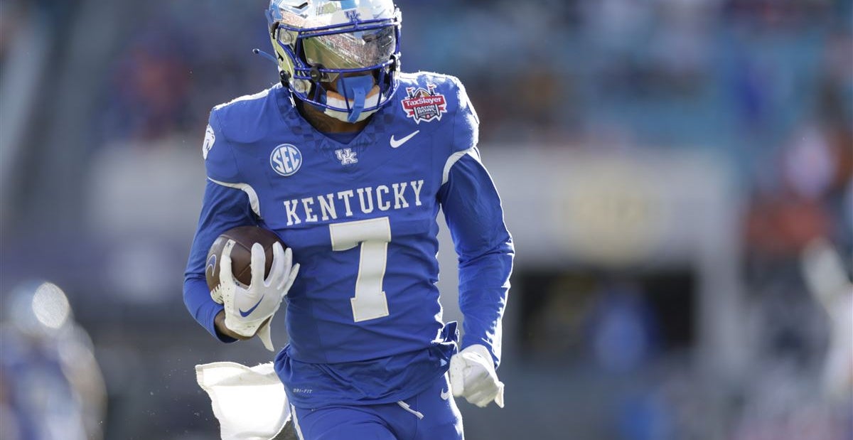 College football transfer portal Top 10 wide receivers available as