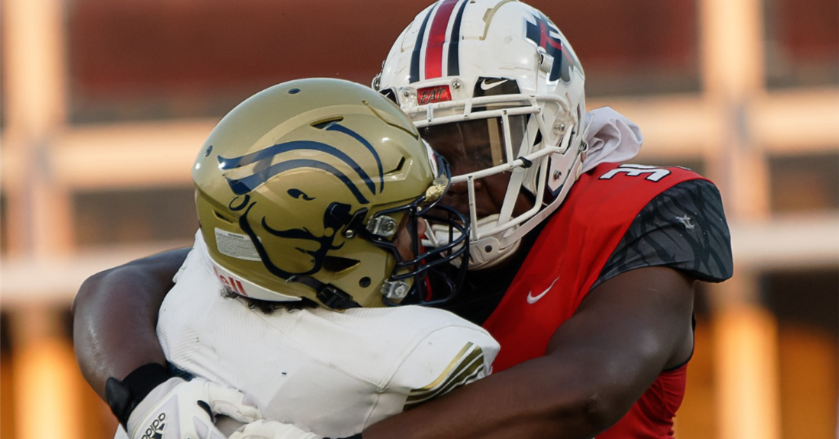 Illinois hosting highly-ranked JUCO DL Perry Cole