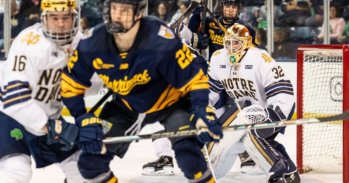 Notre Dame Hockey Falls to No. 20 Merrimack in Overtime