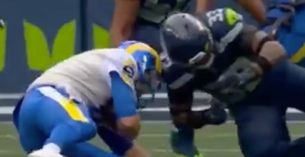 Seahawks' Jamal Adams knocks out Rams QB John Wolford