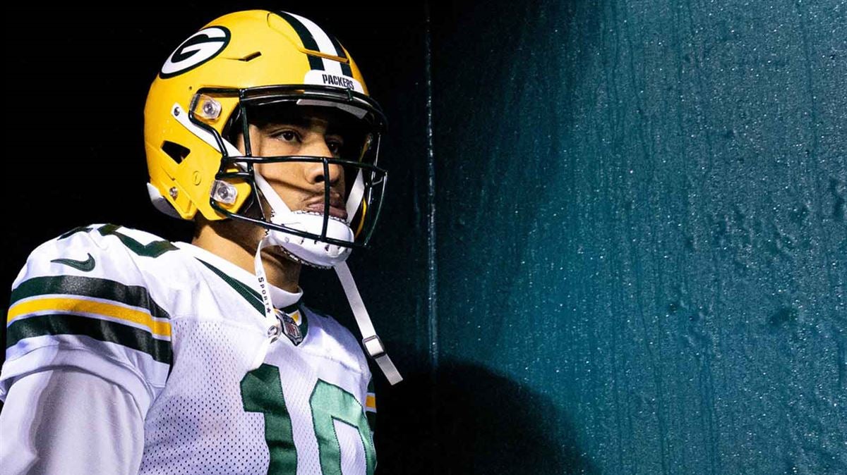 Packers belong to Jordan Love now as injured Aaron Rodgers taps out against  Eagles