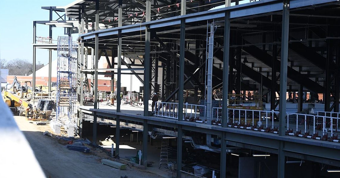 VIdeo Dudy Noble Field with the LED Lights on