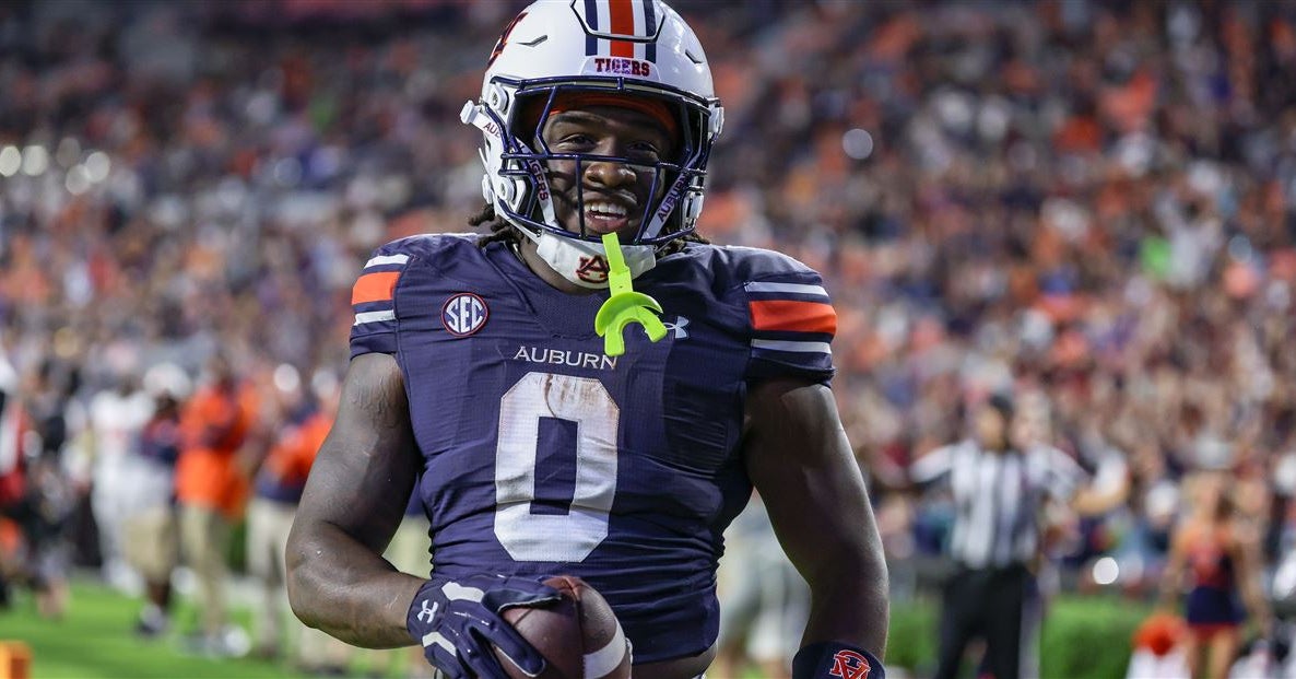 Auburn opens as home favorite over Arkansas in SEC opener