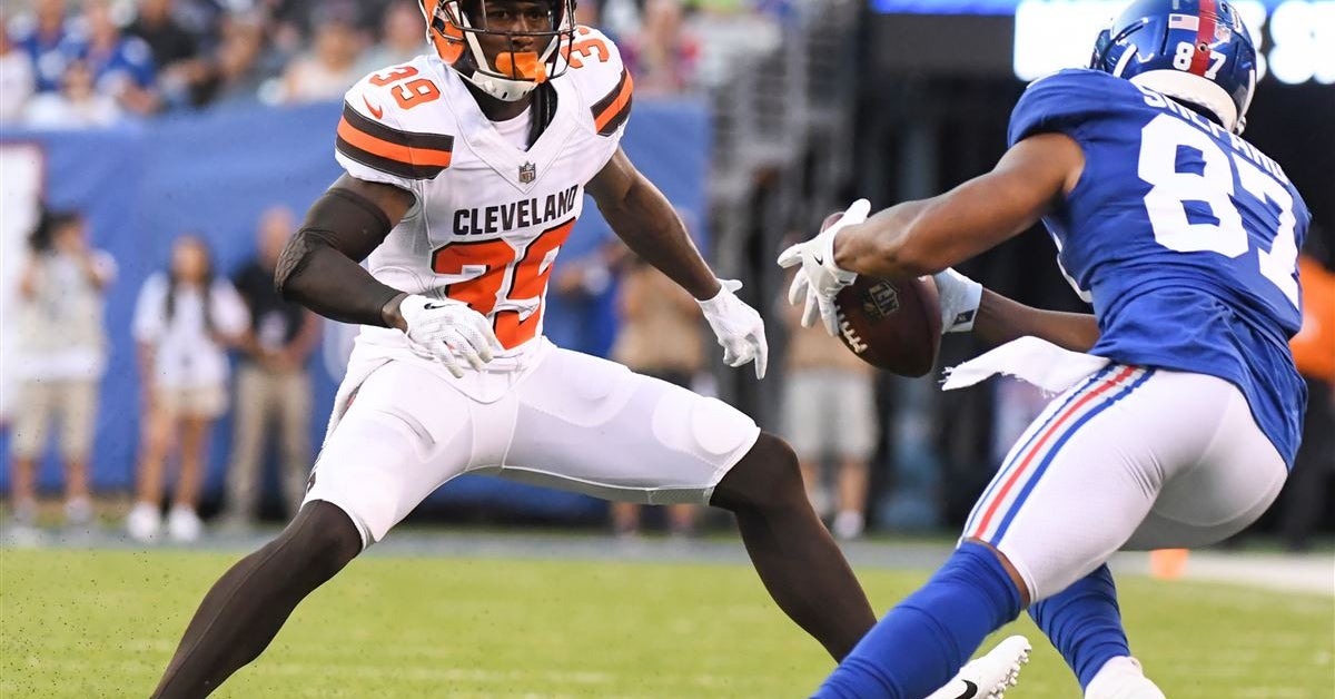 Browns GM talks possibility of re-signing former Oregon CB Terrance Mitchell