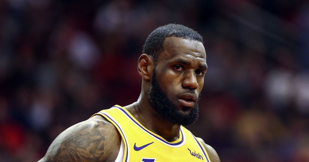 LeBron James compares NFL owners to slave owners