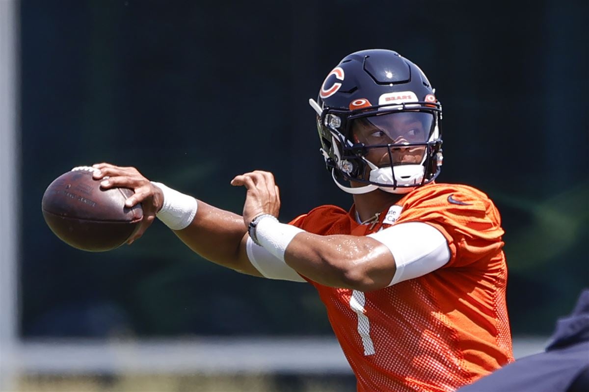 Chicago Bears: How has Justin Fields progressed this season?