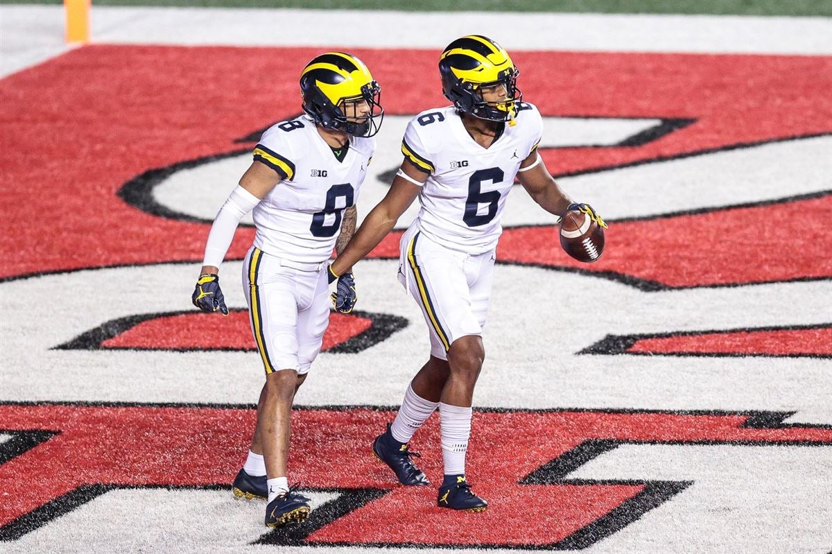 2021 Michigan Football -- Playbook -- The Leap -- Hassan Haskins