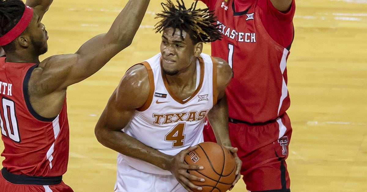 Without three key players, Texas dominates fourth-place Kansas State, 82-67