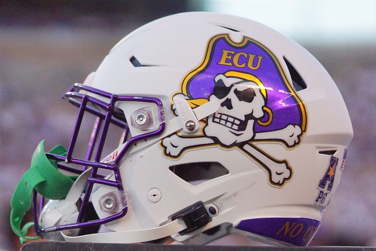 East Carolina Pirates defeat USF Bulls in AAC opener in Boca Raton