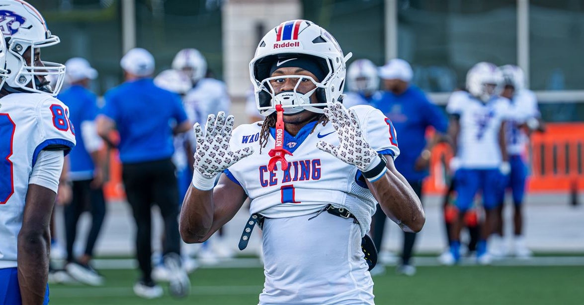 Texas A&M target 2028 three-star wide receiver Dillon Mitchell updates the latest with his recruitment