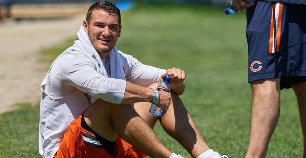 Chicago Bears: Brian Urlacher sees a bit of himself in Mitch Trubisky