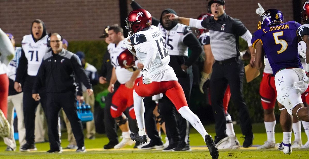 PFF ranks college football's top ten cornerbacks for the 2021 season