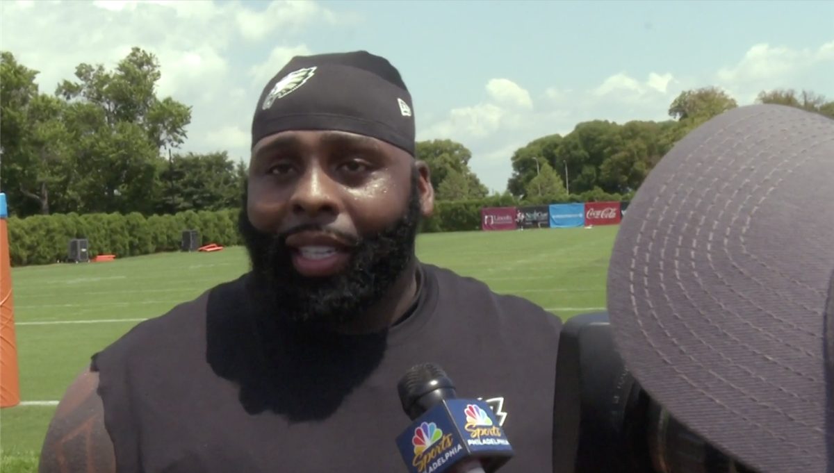 Queen City native Jason Peters inks deal with Cowboys