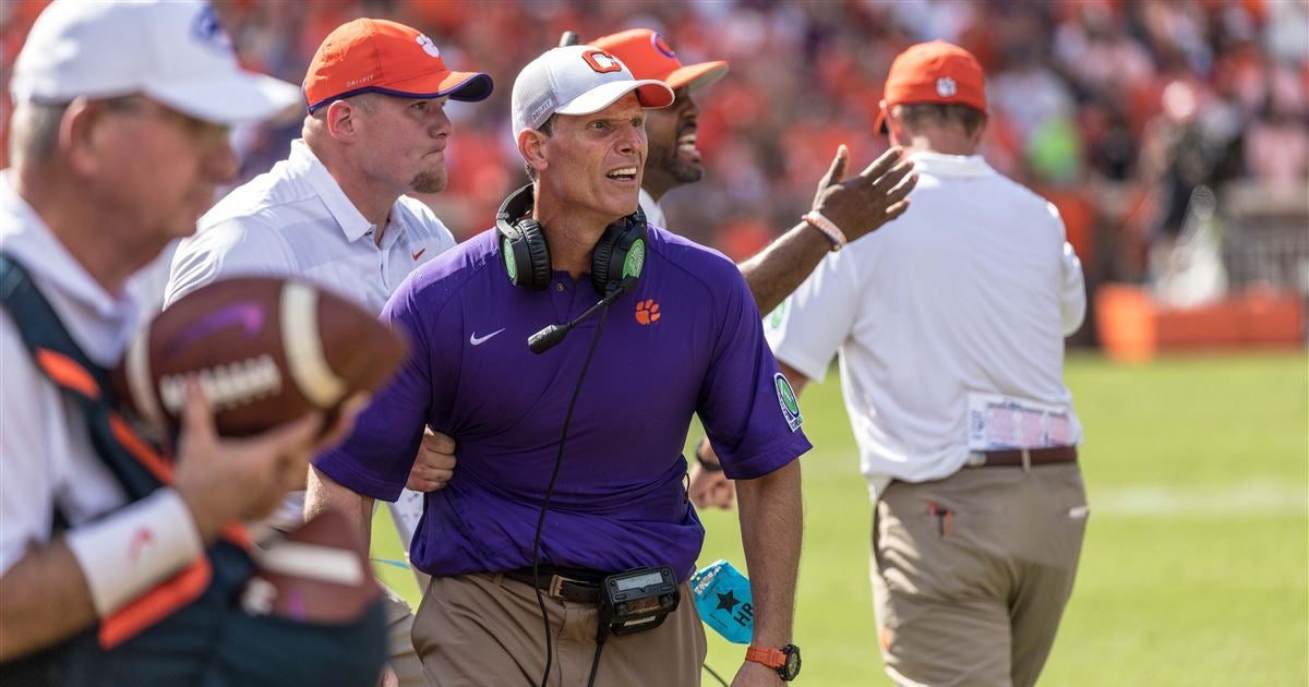 Ranking college football's 10 best assistant coaches