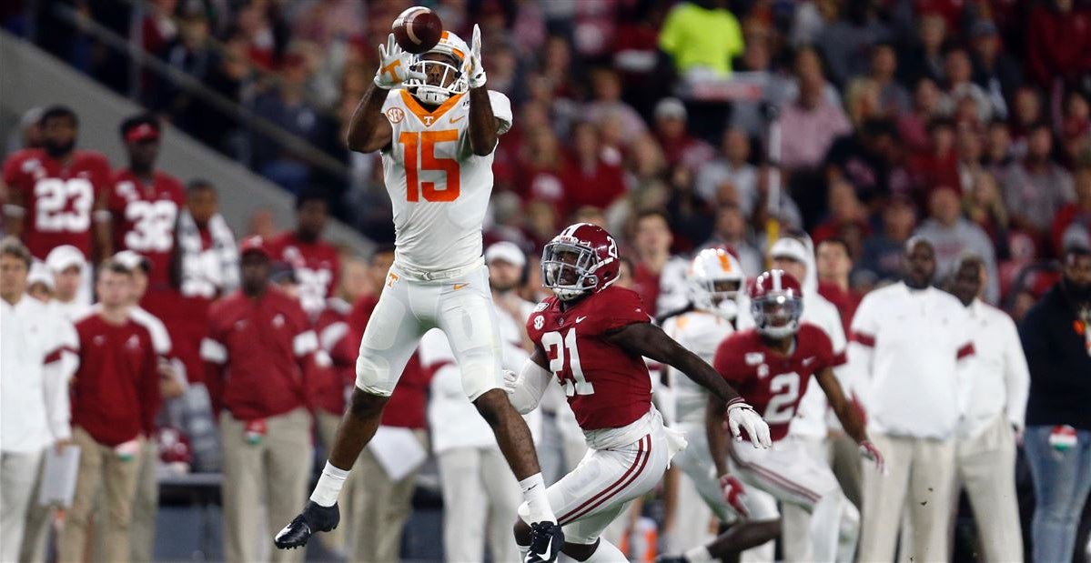 Costly mistakes doom Vols in loss at No. 1 Alabama