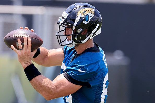 Tim Tebow won't receive thorough look from Jaguars until training camp