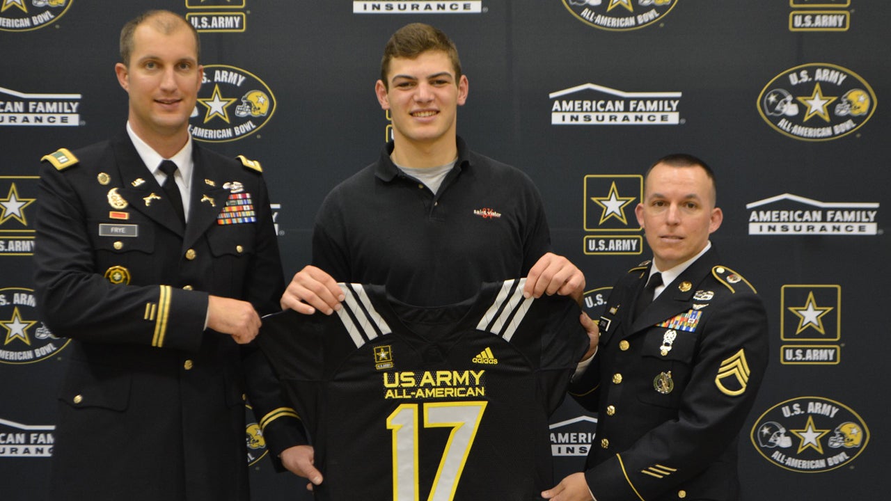 ND Commit Cole Kmet Receives Army Jersey