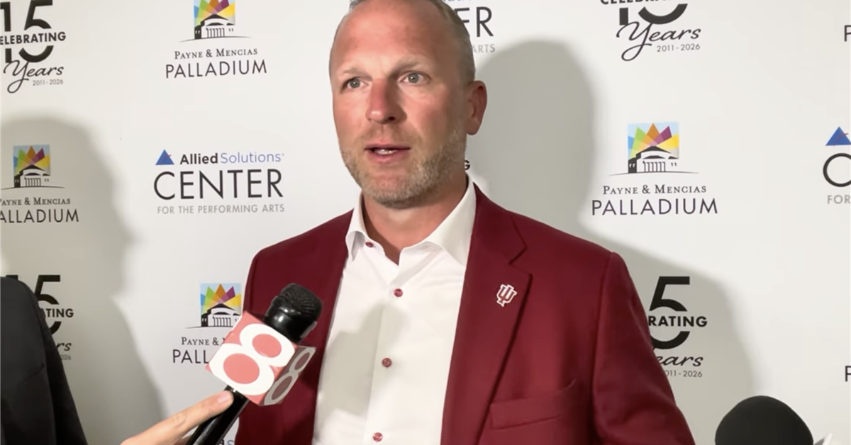 Video interview: Indiana basketball coach Darian DeVries