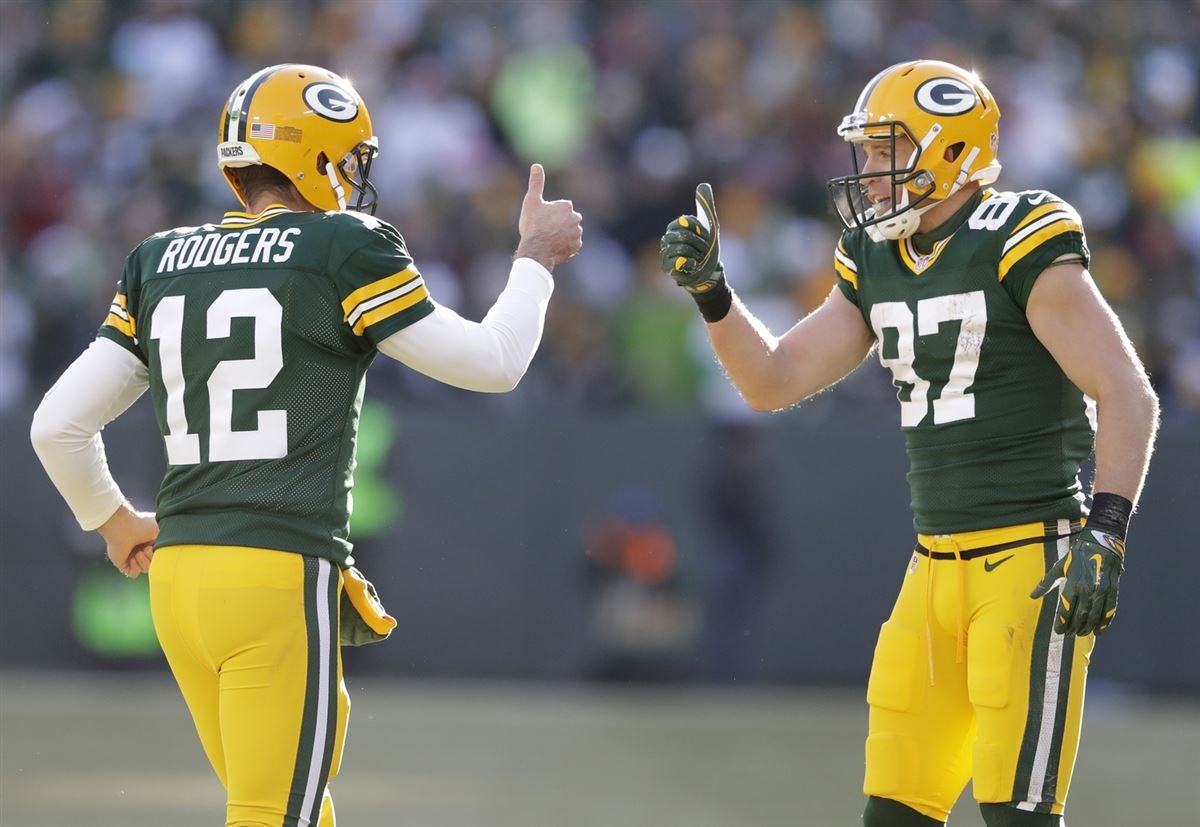 Packers beat Bears 30-27 after Rodgers' big pass to Nelson