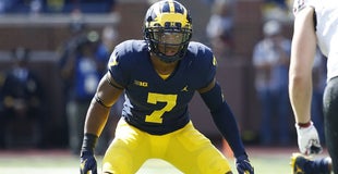 Khaleke Hudson taking on natural leadership role this season Khaleke Hudson taking on natural leadership role this season