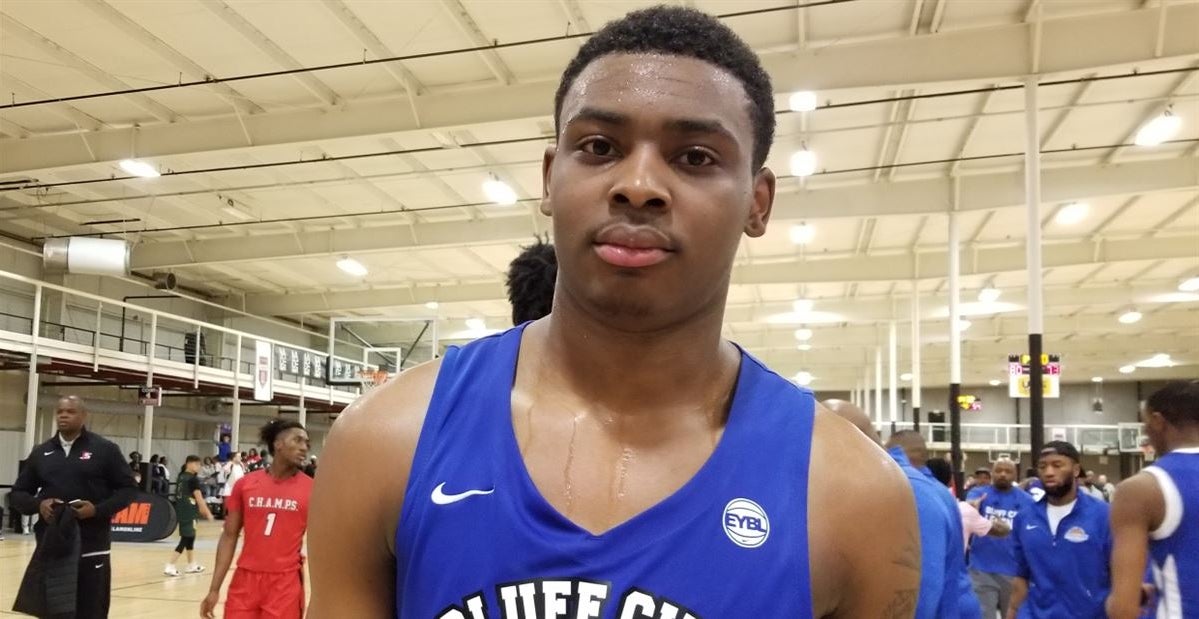 Top 50 forward DJ Jeffries commits to Memphis