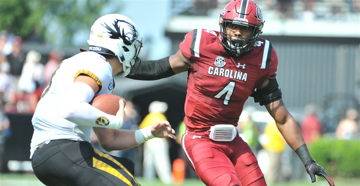 Deebo Samuel South Carolina Gamecocks Unsigned Red Jersey Running Photograph