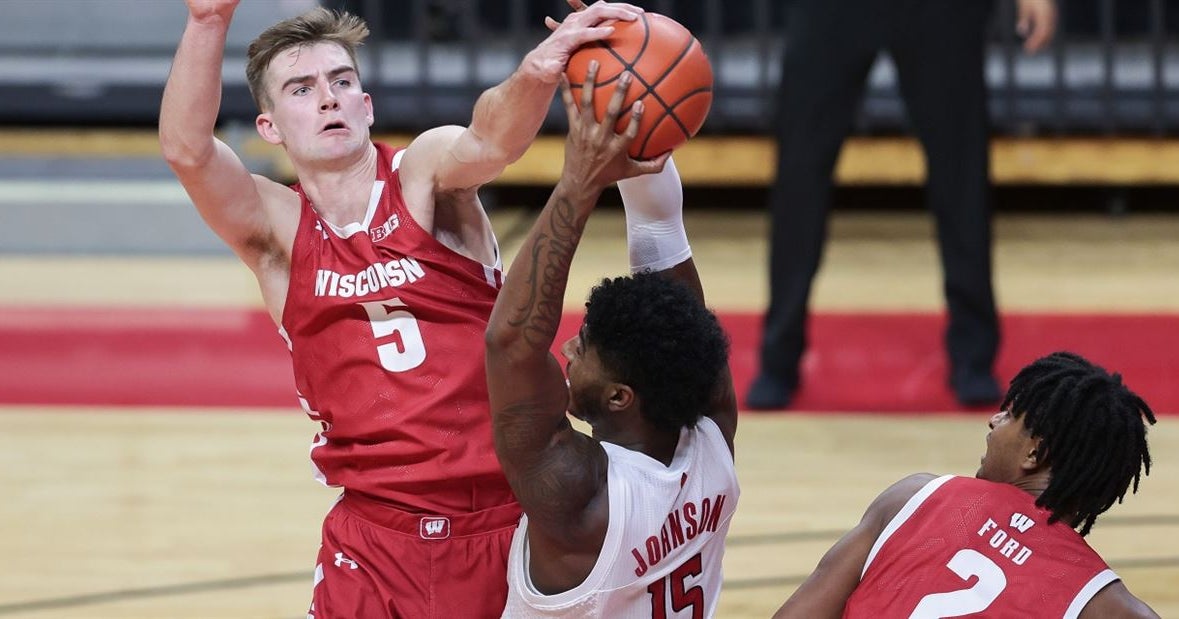 With Tyler Wahl, Wisconsin can play solid defense against