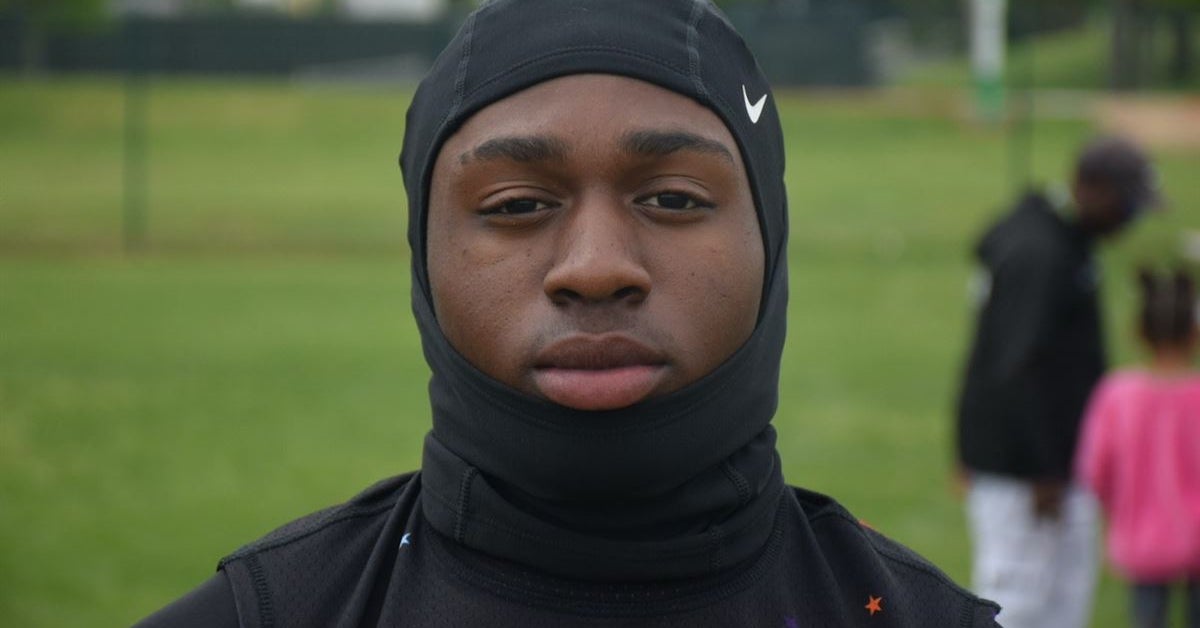 Speedy Texas wide receiver Quinton Brown is first 2025 prospect to