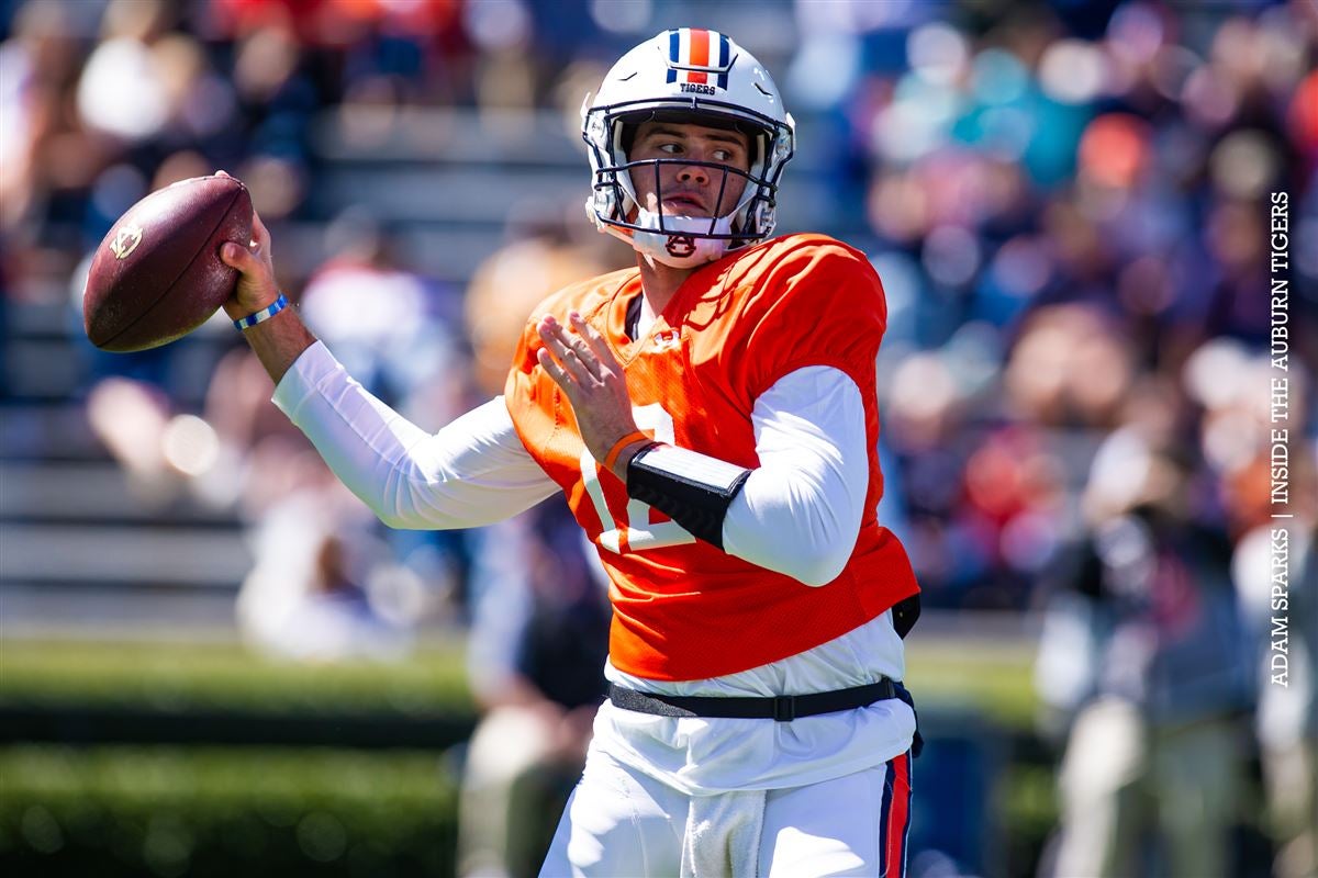 Auburn football practice observations: Holden Geriner with the first-team -  Sports Illustrated Auburn Tigers News, Analysis and More