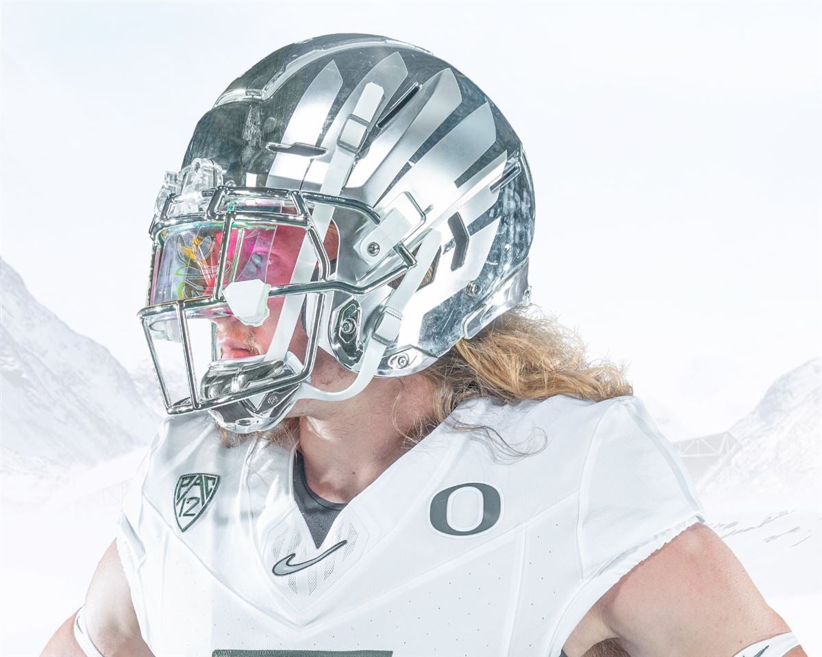 oregon ducks silver helmets