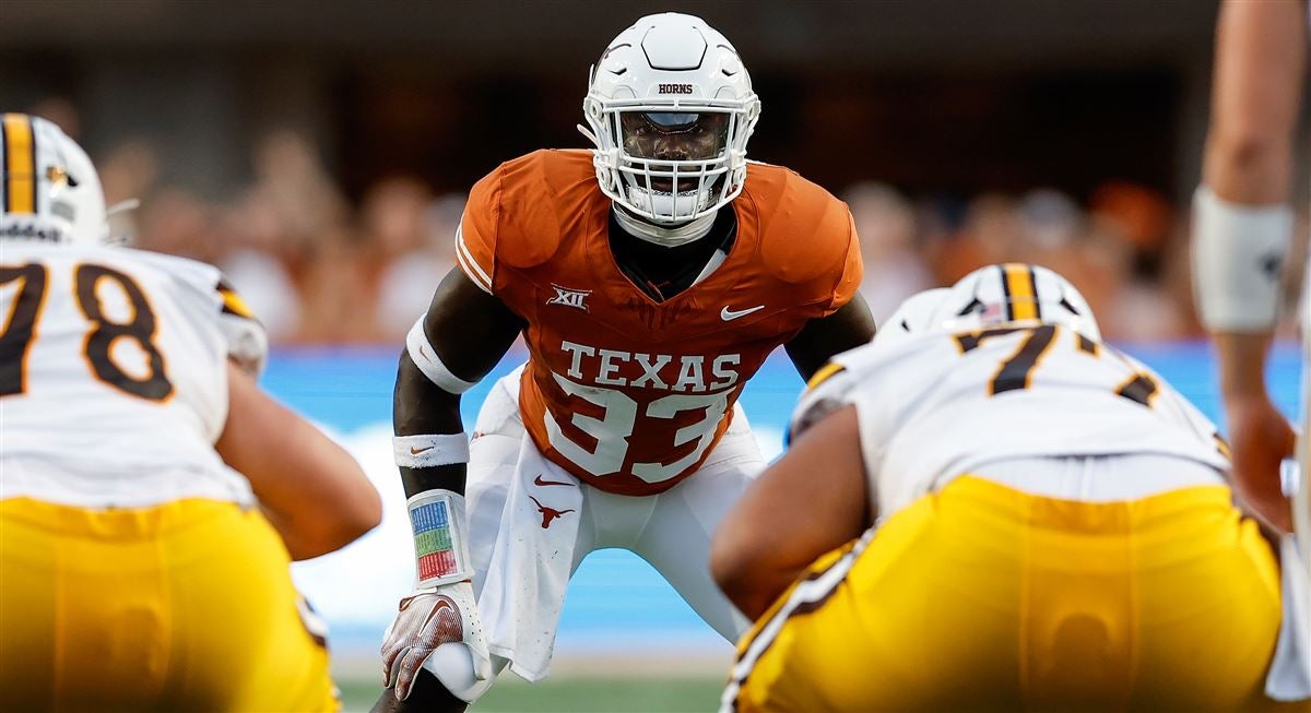 Texas LB David Gbenda returning for a sixth season in 2024