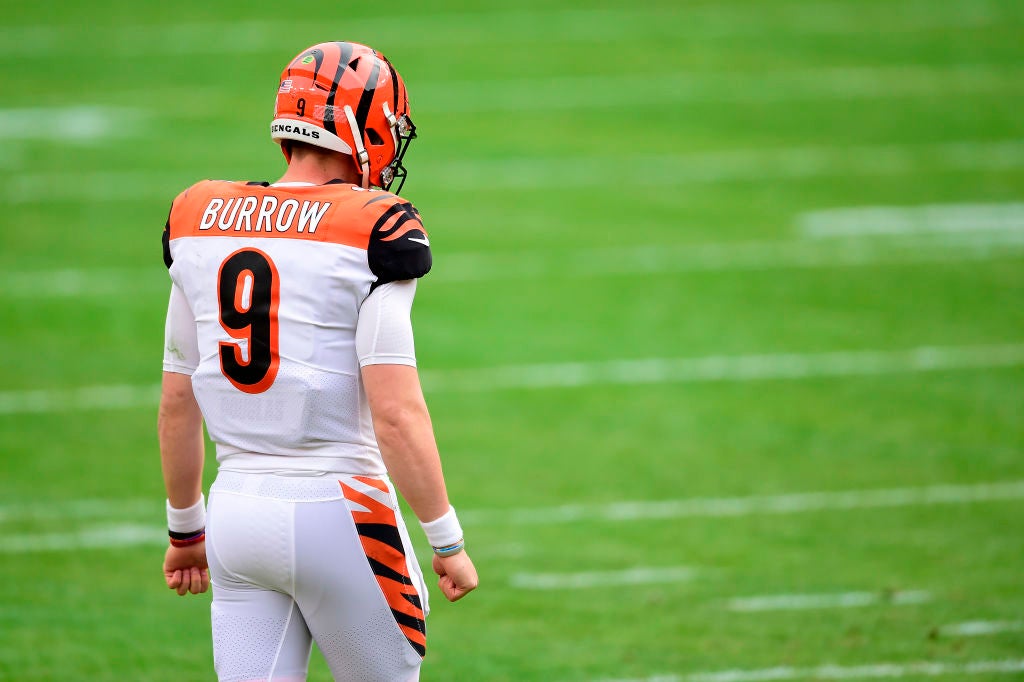 Bengals QB Joe Burrow out of hospital after being evaluated for throat  contusion