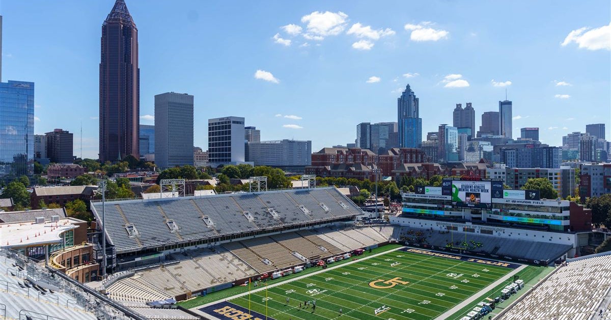 Georgia Tech Jumps Out to an Early 10-0 Lead After One Quarter