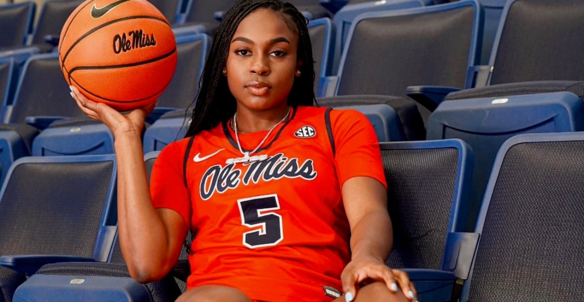 McPhee-McCuin holds high expectations for lone freshman Lauren Jacobs
