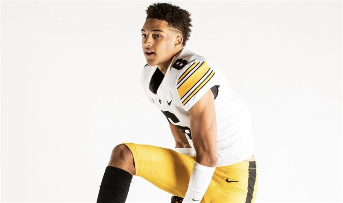 Reviewing the 2023 recruiting class: What did Iowa do at wide receiver? - Vimarsana News