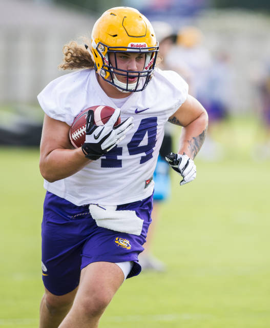 LSU fullback/tight end Tory Carter agrees to undrafted free agent