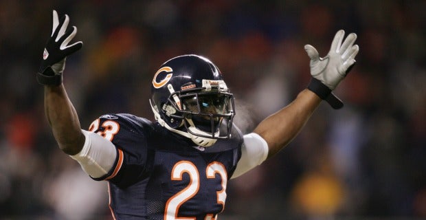 Jerry Azumah (Chicago Bears) played for the University of New Hampshire