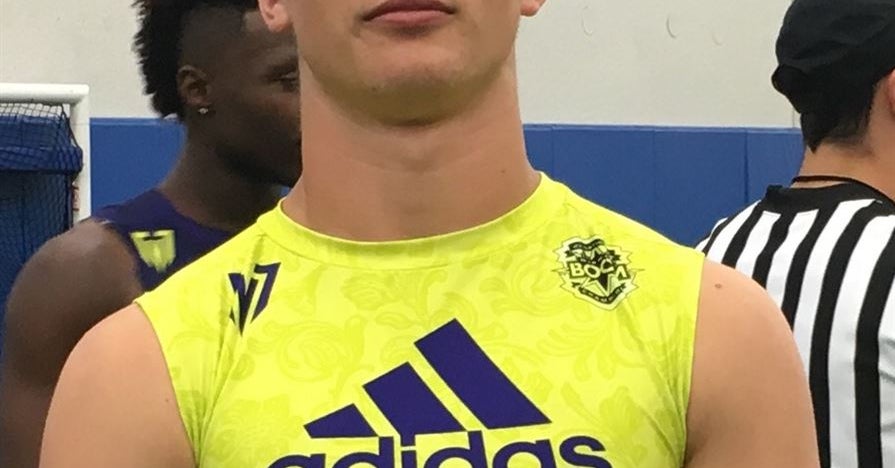 Drake Davis picks up EIU offer