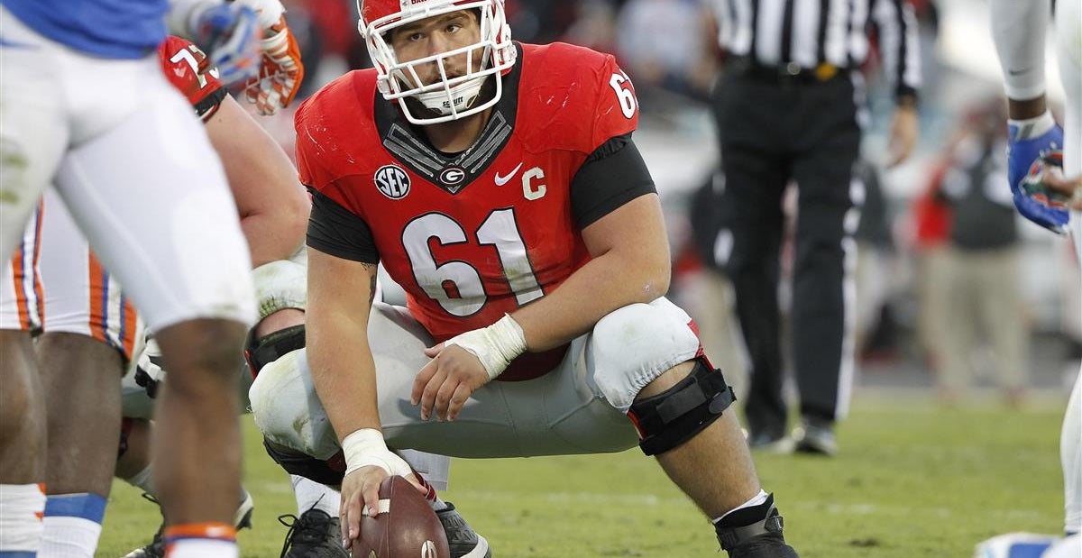 Former standout endorses Matt Luke as OL coach