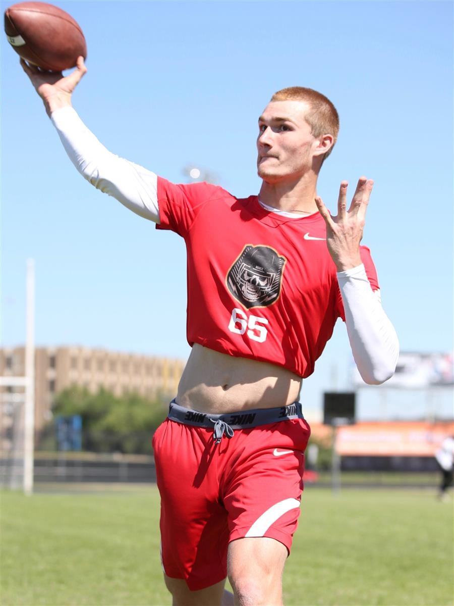 Q and A with top-15 recruit Chris Robison of Mesquite Horn: Why he picked  Oklahoma, how he became a QB, the coach he made cry