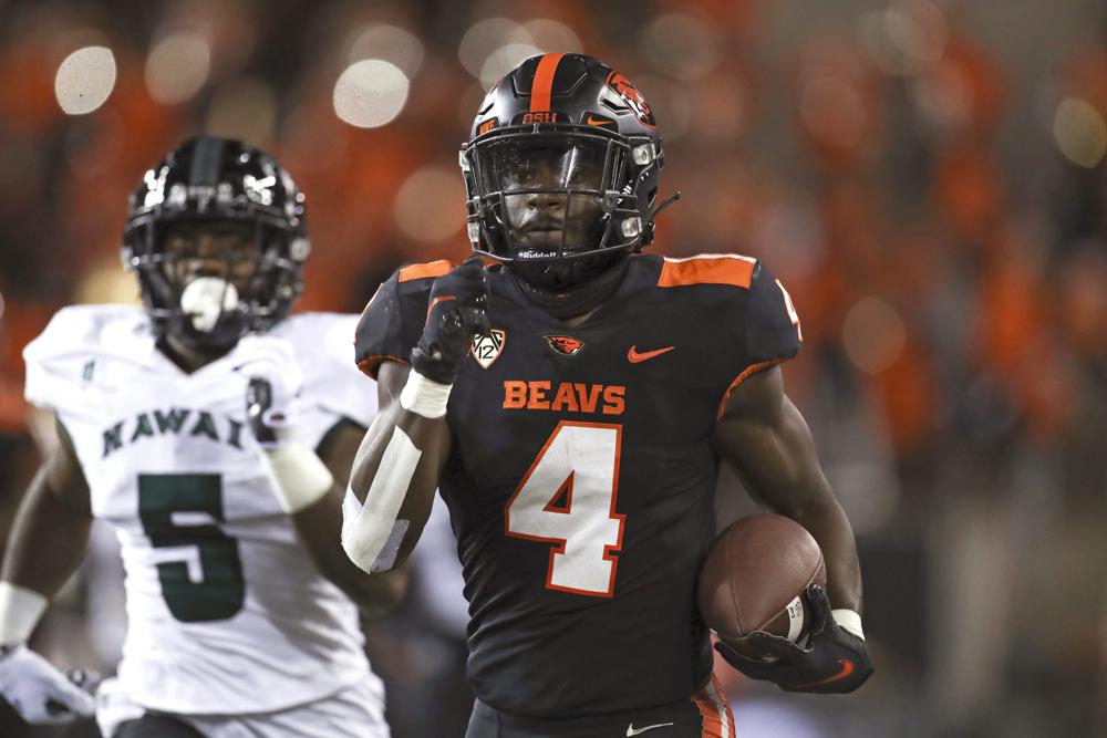 Breakout performances from offensive trio lead Oregon State past Hawai'i