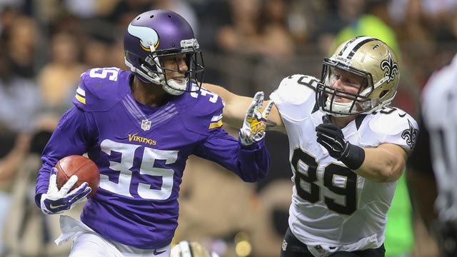 Marcus Sherels with the axe! : r/minnesotavikings