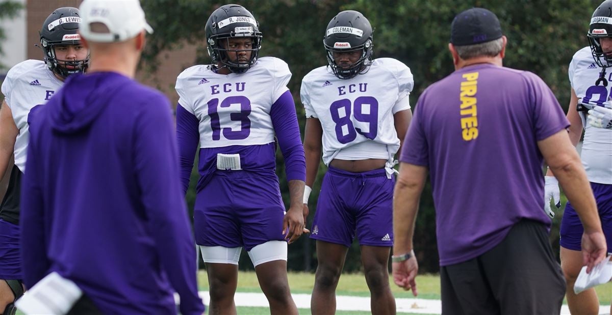 Former Havelock and ECU starting lineman Jones commits to transfer to  Illinois, Ryan Jones to turn pro