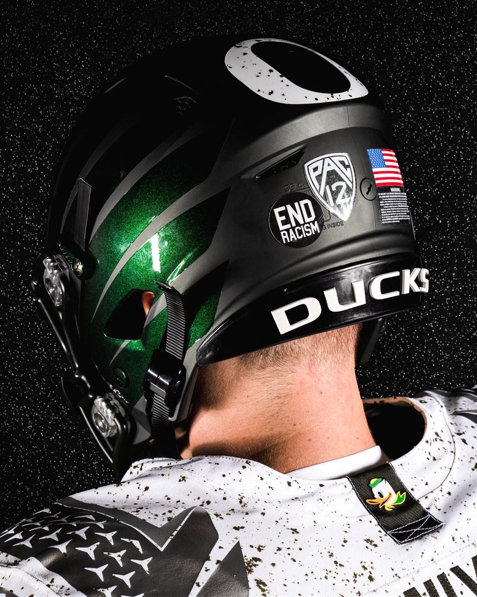 Oregon Ducks to wear nightmare green uniforms, chrome helmets with