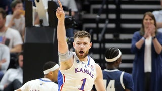 Hunter Dickinson returning to Kansas for 2024-25 season
